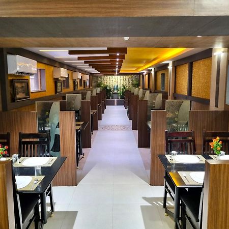 Seagate Church View Resorts Велангани Екстериор снимка