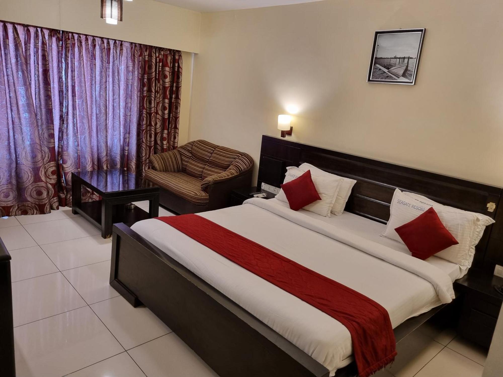 Seagate Church View Resorts Велангани Екстериор снимка