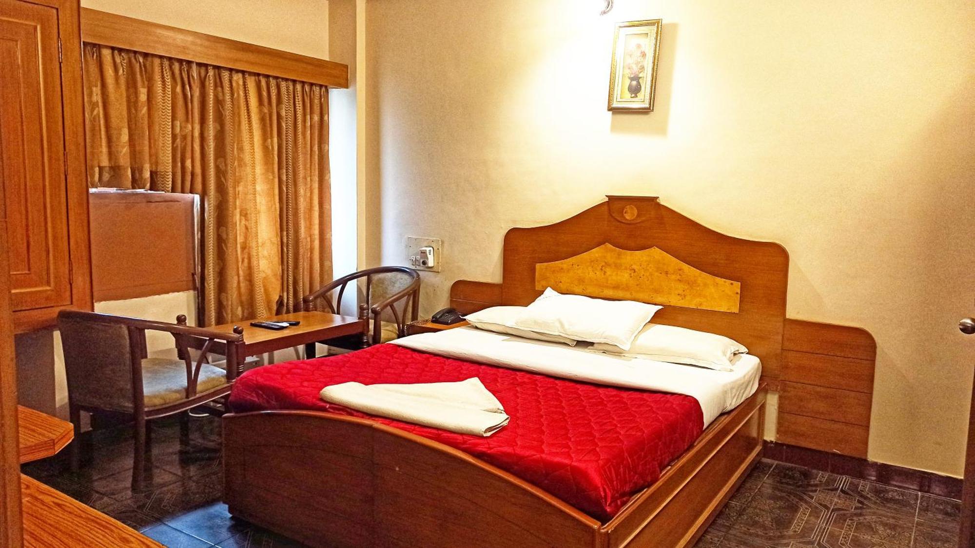Seagate Church View Resorts Велангани Екстериор снимка