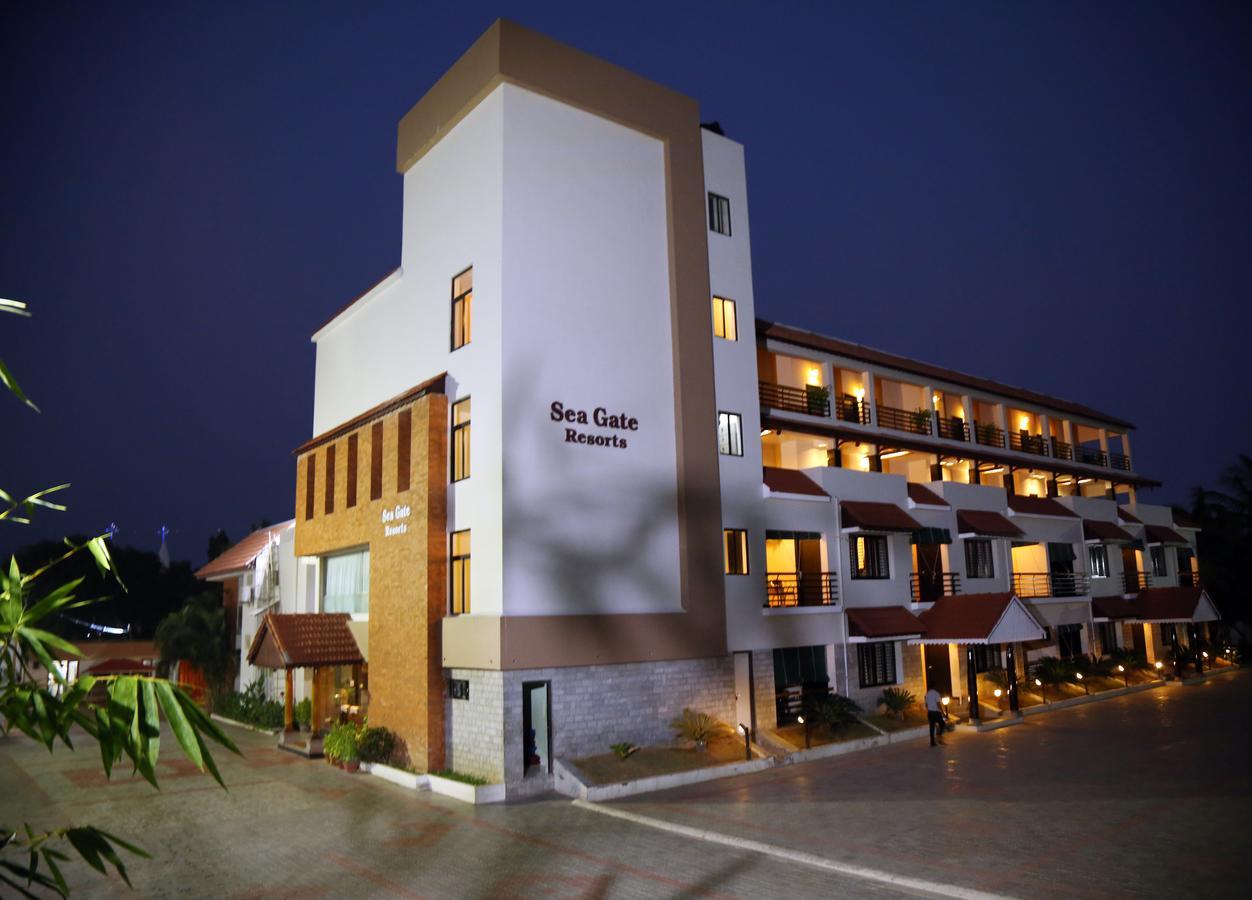 Seagate Church View Resorts Велангани Екстериор снимка